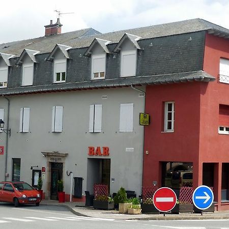 Logis Hotel Restaurant Des Voyageurs Pont-de-Salars Kültér fotó