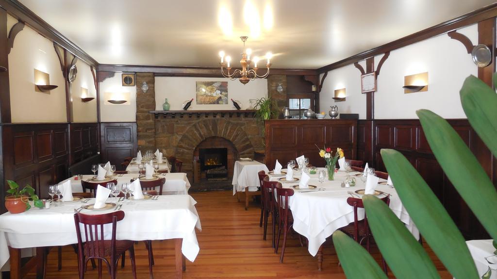 Logis Hotel Restaurant Des Voyageurs Pont-de-Salars Kültér fotó
