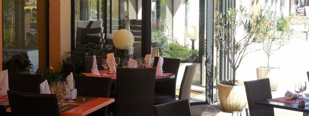 Logis Hotel Restaurant Des Voyageurs Pont-de-Salars Kültér fotó